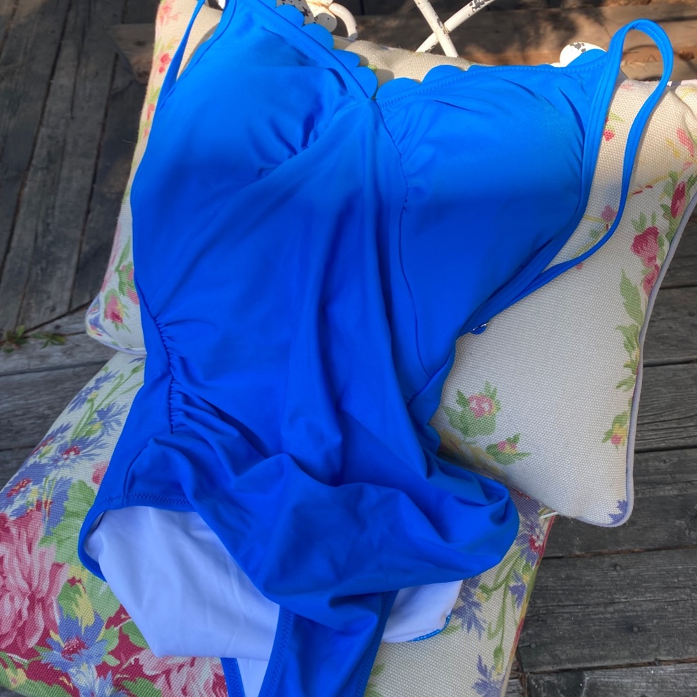 Cupshe One Piece Swimsuit Scalloped Neckline Ruched Waist Bright Blue